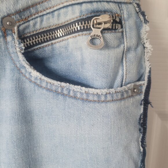 NWT DIESEL Women's Skinny Jeans D-TAIL-RE Light Blue Denim Size 29 Long 32 - Picture 2 of 7